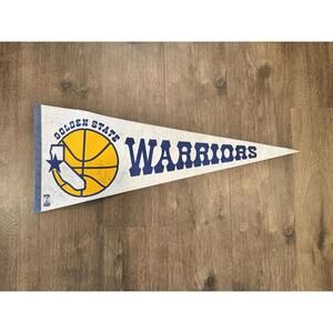 1988-89 Golden State Warriors Signed Pennant 7 Autos Possibly Mullin 2 Unverifie